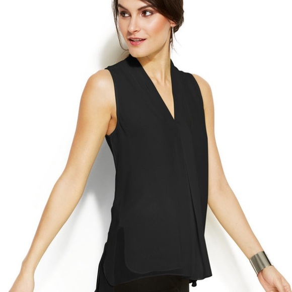 Vince Camuto Tops - 🚚MOVING SALE🚚 EUC Vince Camuto | Inverted Pleat Blouse ✨MOST OFFERS ACCEPTED✨